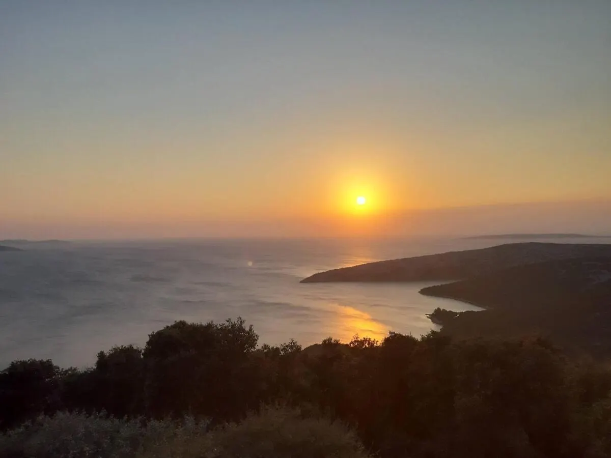 Tina'S Sunset Haven Daire Ustrine Hırvatistan