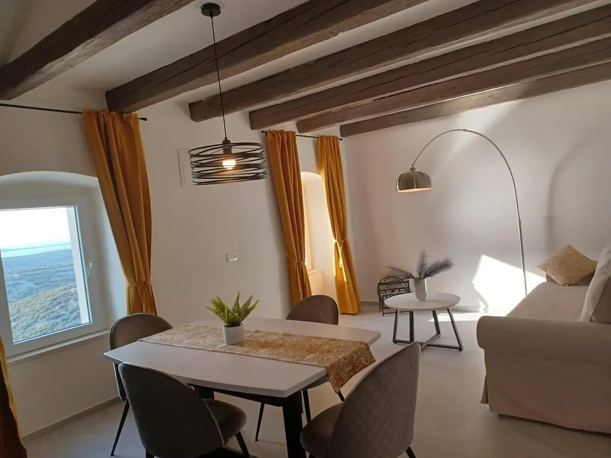 Tina'S Sunset Haven Apartment Ustrine