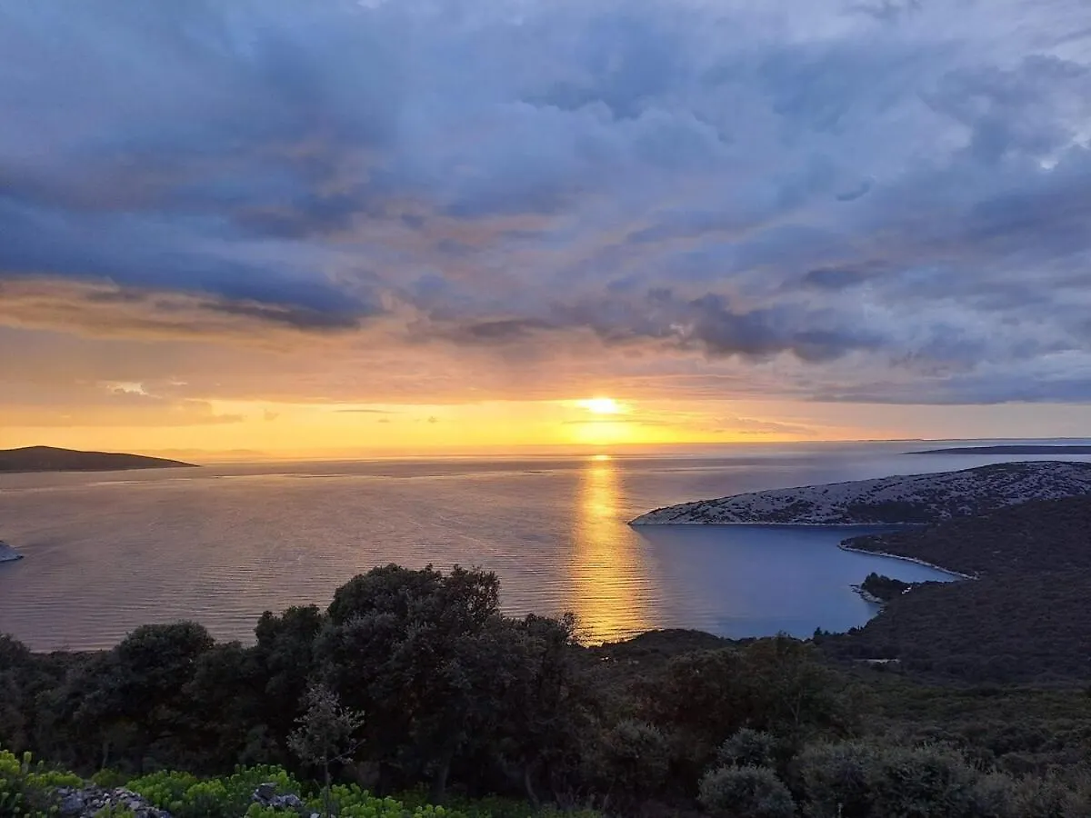 Tina'S Sunset Haven Daire Ustrine Hırvatistan